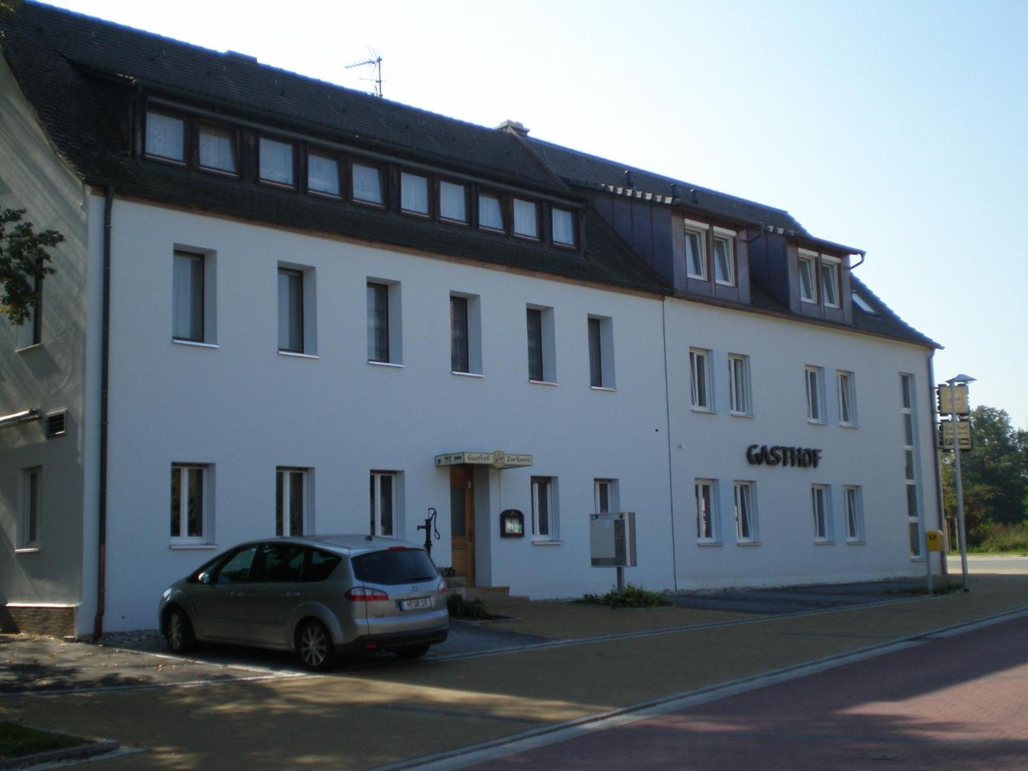 Gaestehaus Zur Kurve Hotel Zirndorf Exterior photo